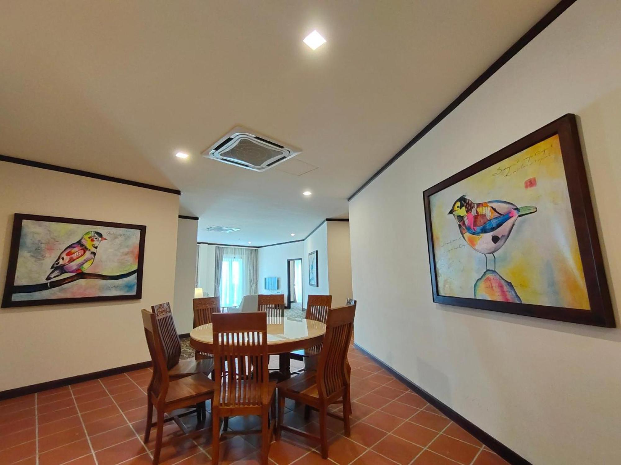 Riviera Suites Melaka Exterior photo